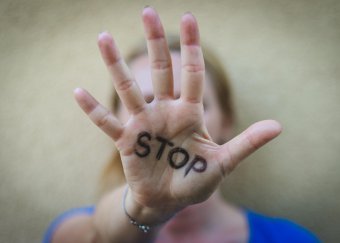 Violence domestique, conjugale ou familiale : s’unir pour la disqualifier